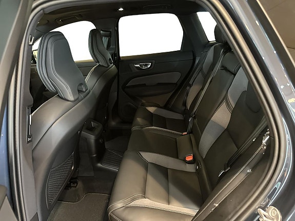 Volvo XC60 9 of 18