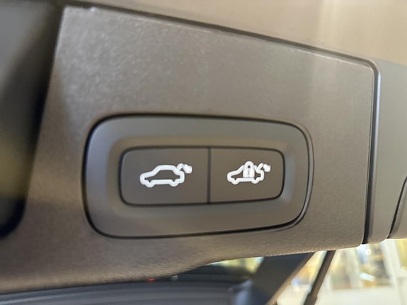 Volvo XC60 18 of 18
