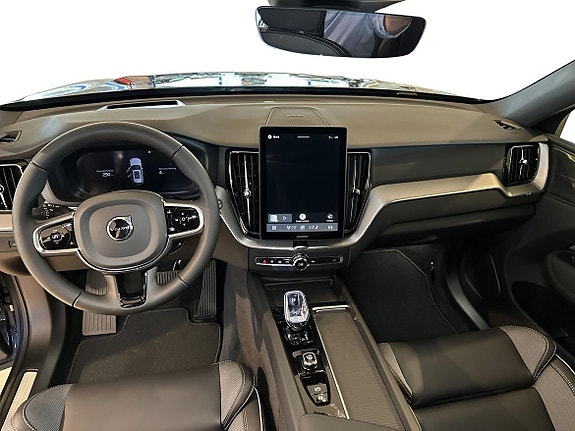 Volvo XC60 11 of 18