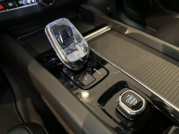 Volvo XC60 14 of 18