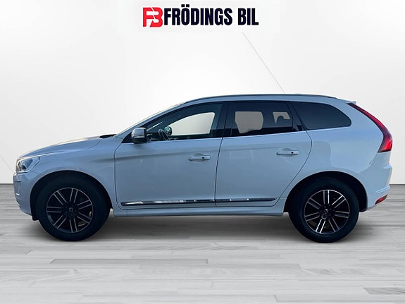 Volvo XC60 2 of 12
