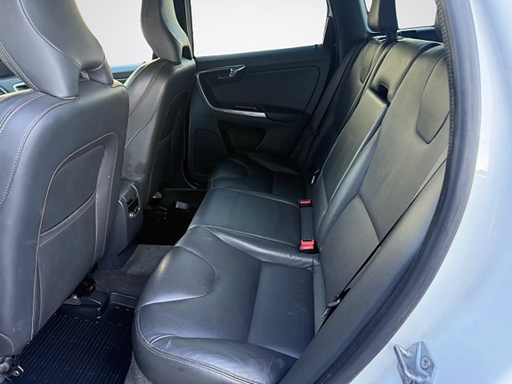 Volvo XC60 9 of 12