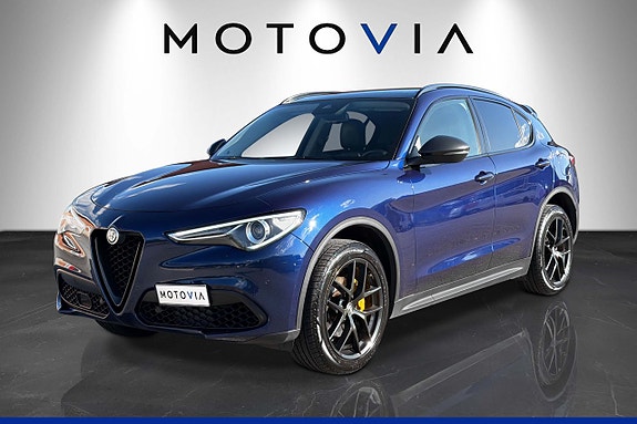 Alfa Romeo Stelvio 8 of 23