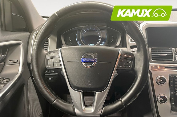 Volvo XC60 11 of 21