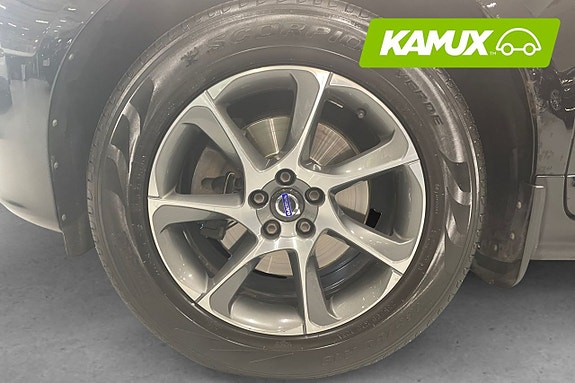Volvo XC60 8 of 21