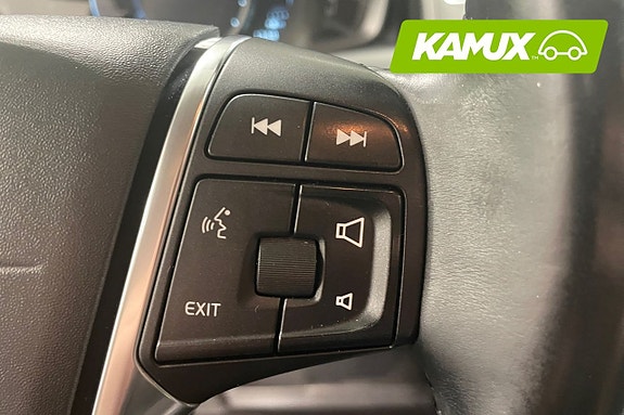 Volvo XC60 13 of 21