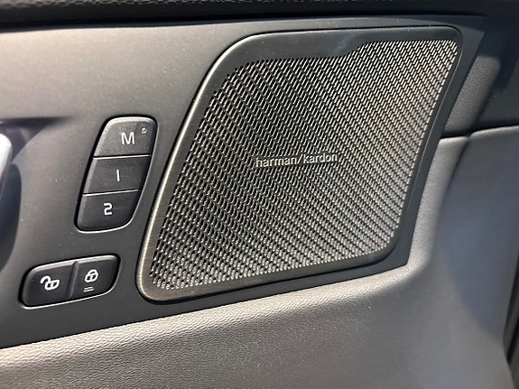 Volvo XC60 24 of 24