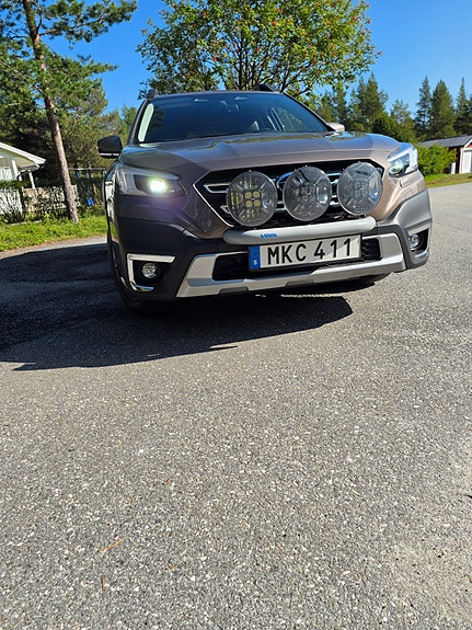 Subaru Outback 2 of 14