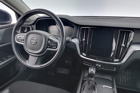 Volvo V60 8 of 19