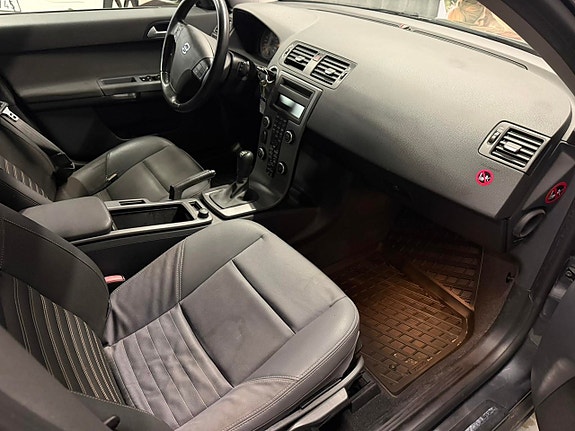 Volvo V50 8 of 8