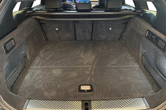 BMW 530e 12 of 19