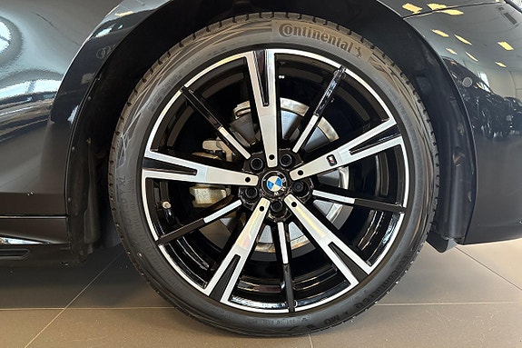 BMW 530e 13 of 19