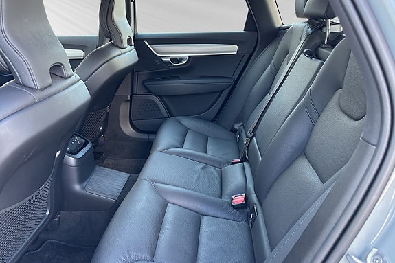 Volvo V90 8 of 21