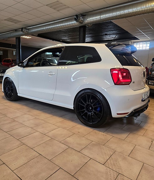 Volkswagen Polo 11 of 17