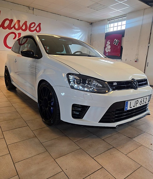 Volkswagen Polo 16 of 17
