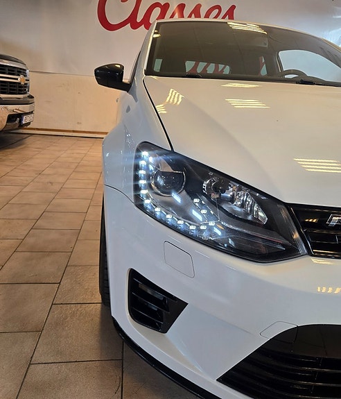 Volkswagen Polo 17 of 17