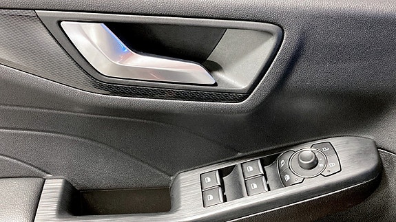 Ford Kuga 9 of 21