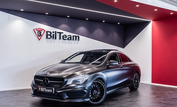 Mercedes-Benz CLA45 2 of 27