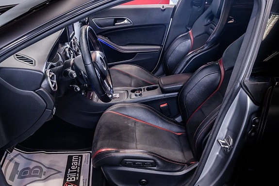 Mercedes-Benz CLA45 14 of 27