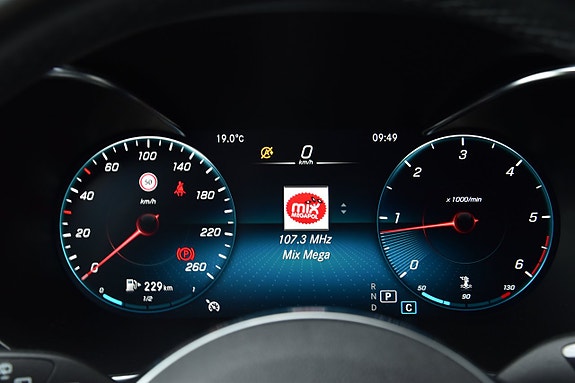 Mercedes-Benz GLC220 d 26 of 30