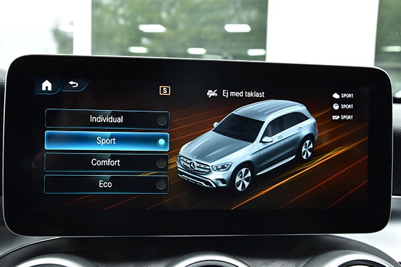 Mercedes-Benz GLC220 d 25 of 30