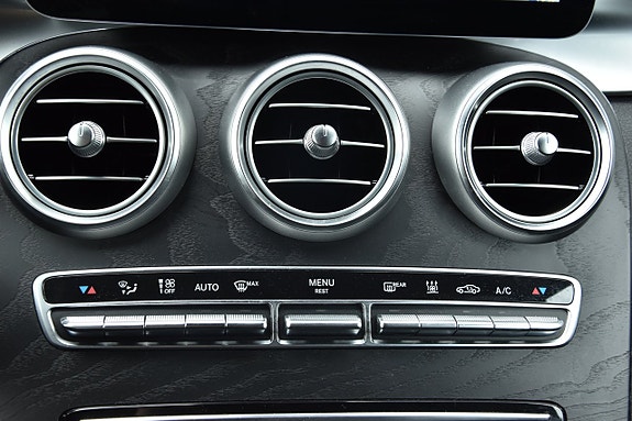 Mercedes-Benz GLC220 d 16 of 30