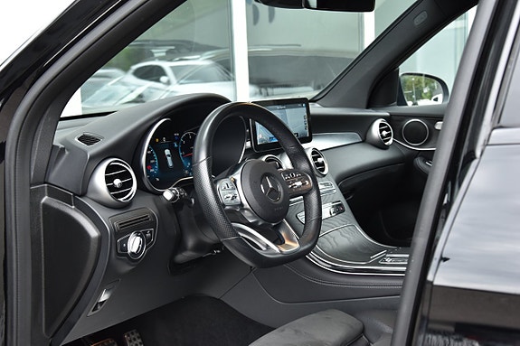Mercedes-Benz GLC220 d 9 of 30