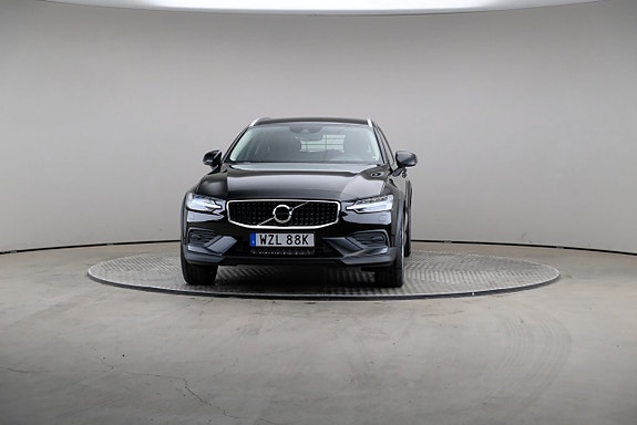 Volvo V60 Cross Country 3 of 26