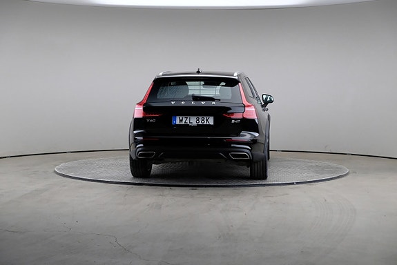 Volvo V60 Cross Country 5 of 26