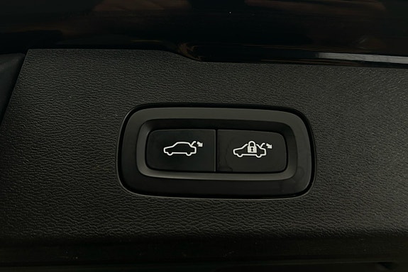 Volvo V60 Cross Country 15 of 26