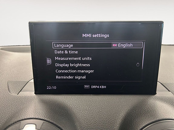 Audi Q2 21 of 26