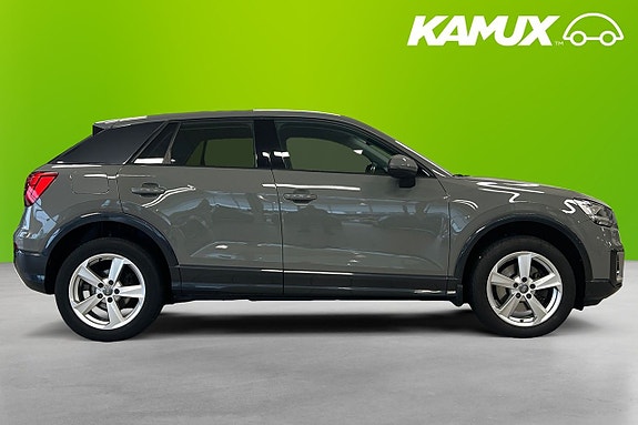 Audi Q2 2 of 26