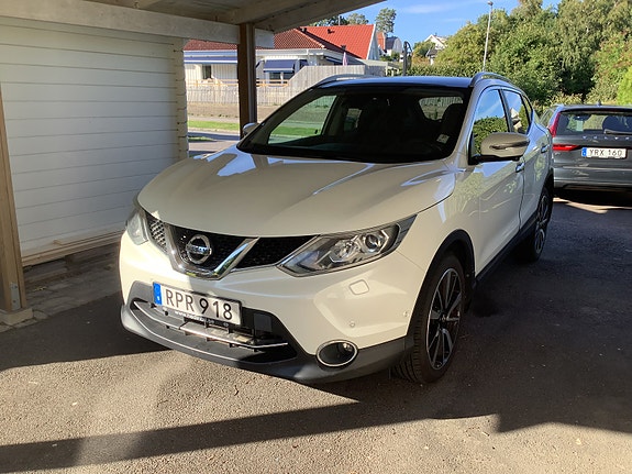 Nissan Qashqai 2 of 4