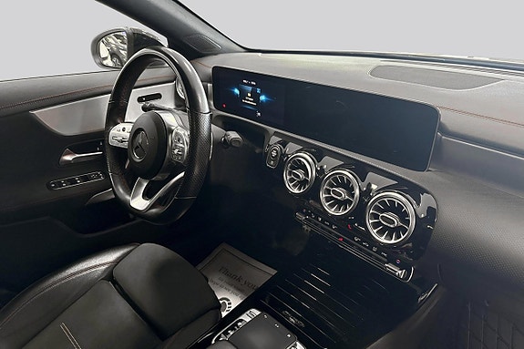 Mercedes-Benz CLA200 12 of 16
