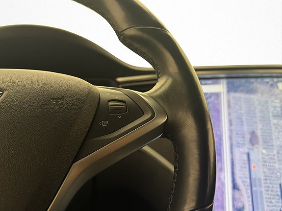 Tesla Model S 20 of 30