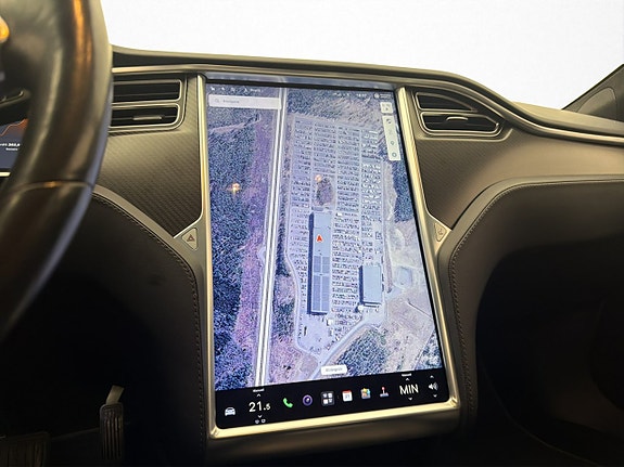 Tesla Model S 15 of 30