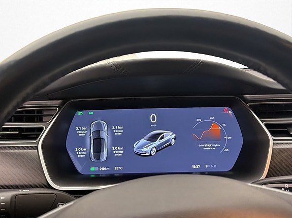Tesla Model S 19 of 30