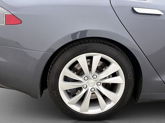Tesla Model S 30 of 30