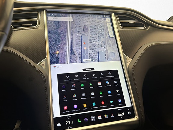 Tesla Model S 21 of 30