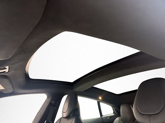 Tesla Model S 13 of 30