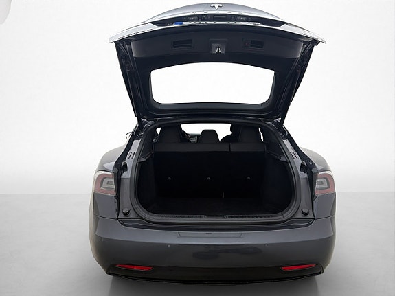 Tesla Model S 9 of 30