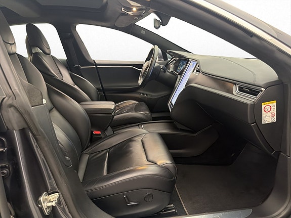 Tesla Model S 10 of 30