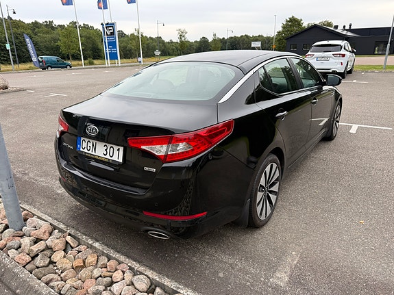 Kia Optima 3 of 11