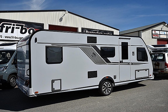 Knaus 580 QS Südwind Black Selection, Barnkammare 22 of 26