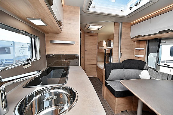Knaus 580 QS Südwind Black Selection, Barnkammare 9 of 26