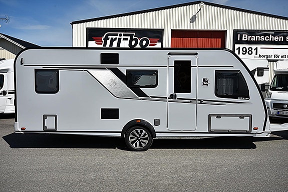 Knaus 580 QS Südwind Black Selection, Barnkammare 3 of 26