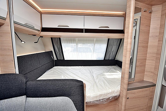 Knaus 580 QS Südwind Black Selection, Barnkammare 19 of 26