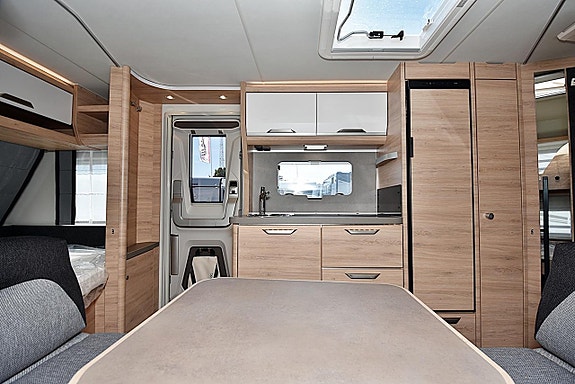 Knaus 580 QS Südwind Black Selection, Barnkammare 18 of 26