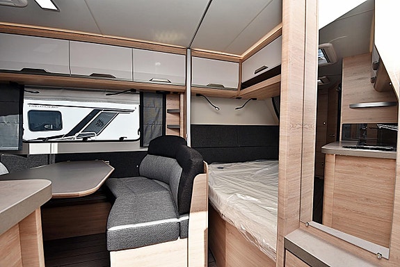 Knaus 580 QS Südwind Black Selection, Barnkammare 4 of 26