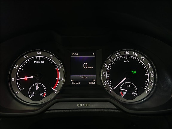 Skoda Octavia 12 of 24